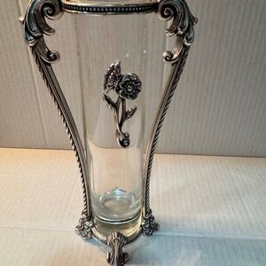 Beautiful Brighton Contessa Bud Vase